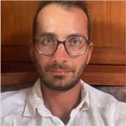 Profe de secundario ofrece clases de francés y inglés